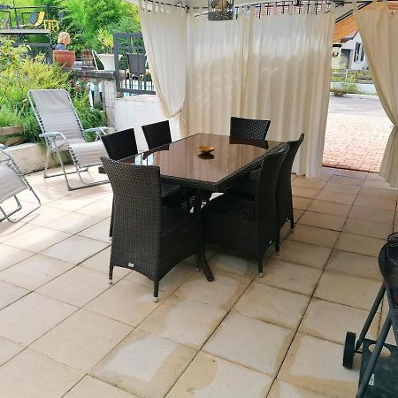 Appartement Lumineux A Voreppe Avec Piscine Exterior photo